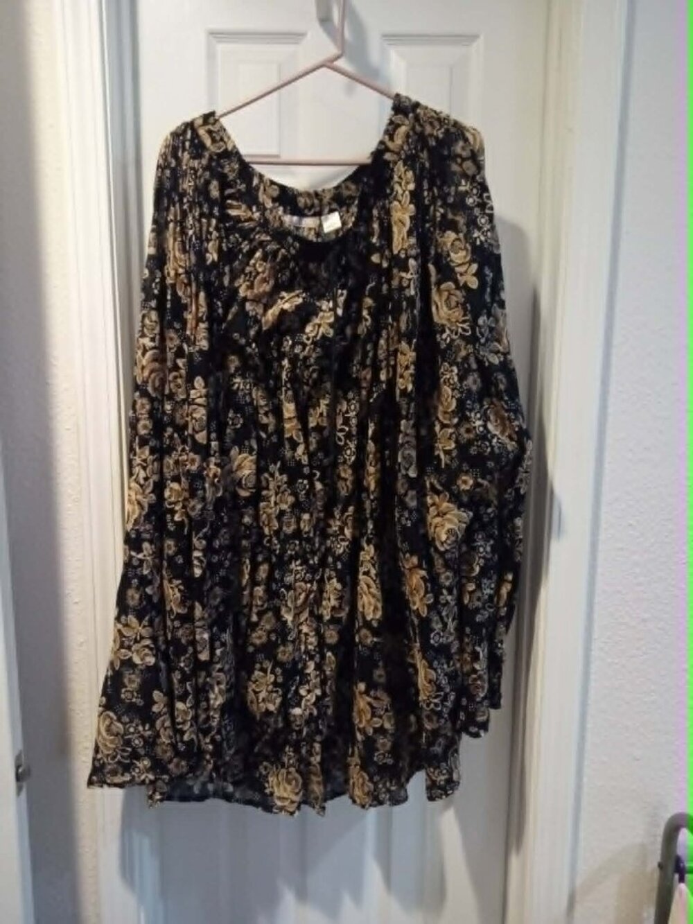 Christine Parker Size L 36' elastic waist mid length skirt